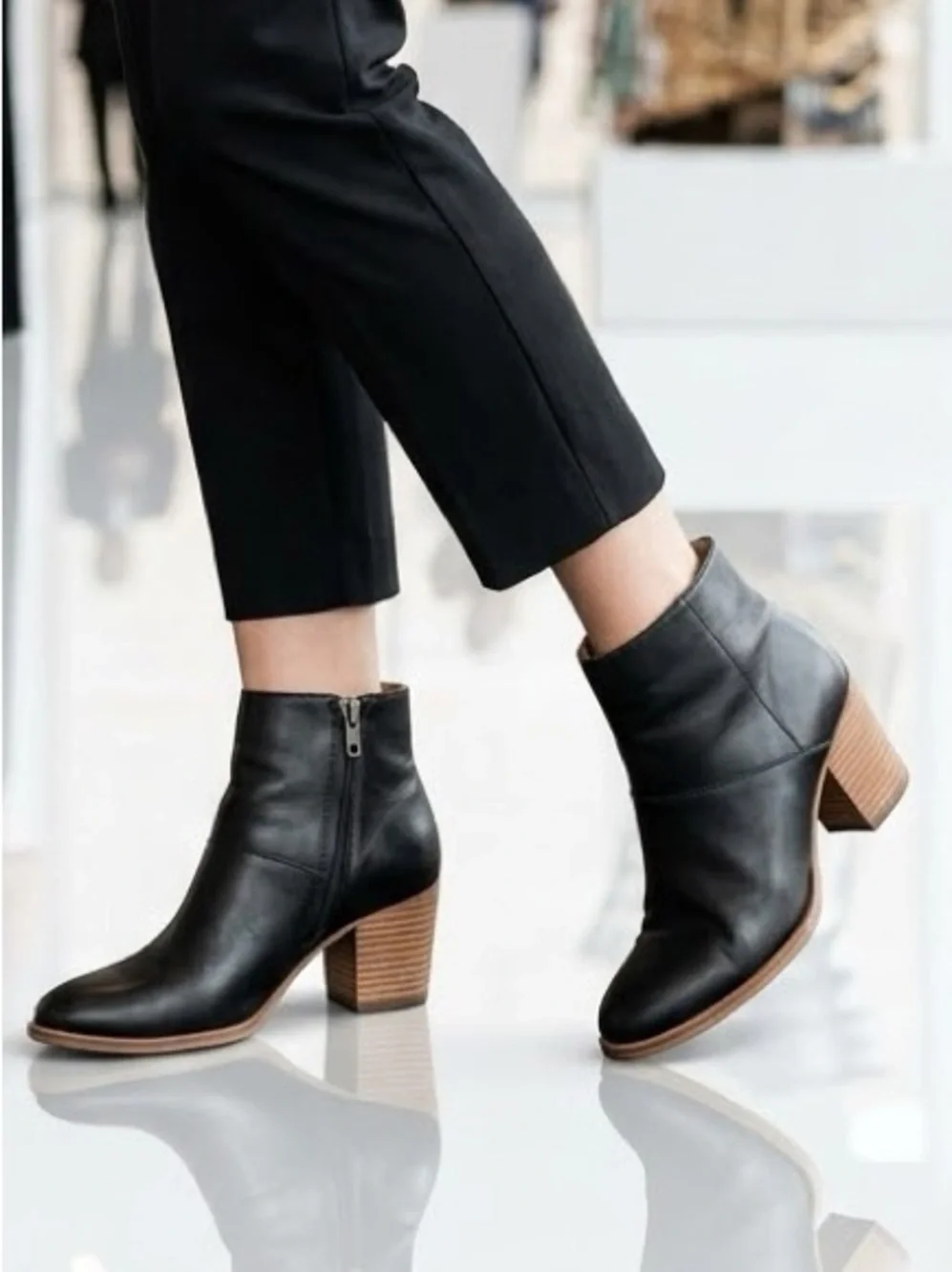 Madewell Rosie Ankle Boots Women Sz 6 Black Leather Side Zip Timeless Minimalist